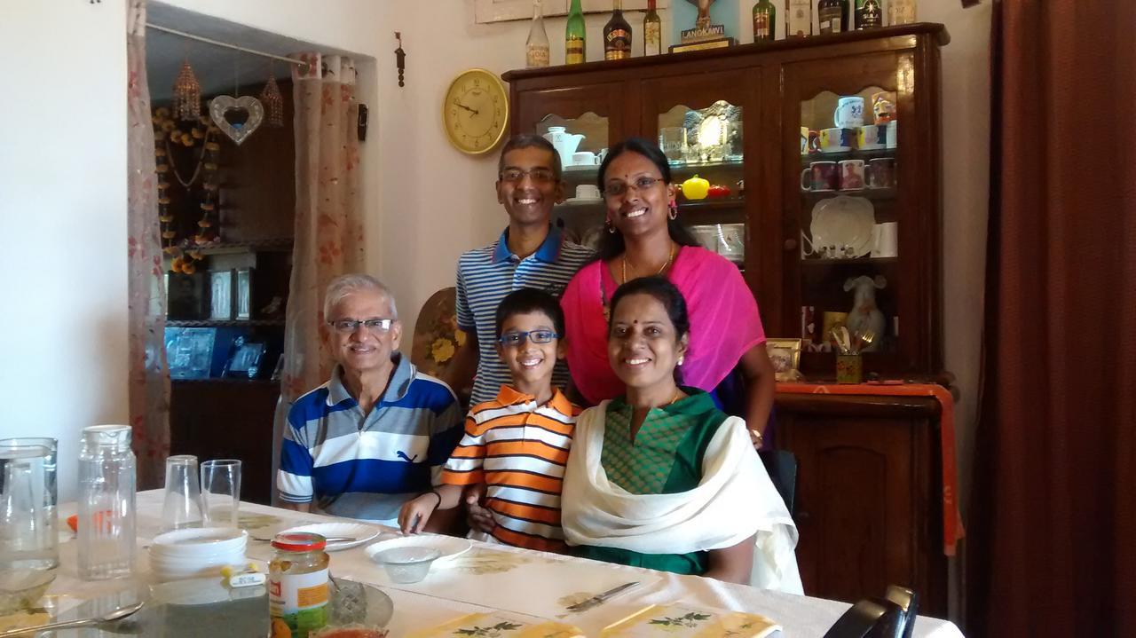 Jheelam Homestay Bhopal Buitenkant foto